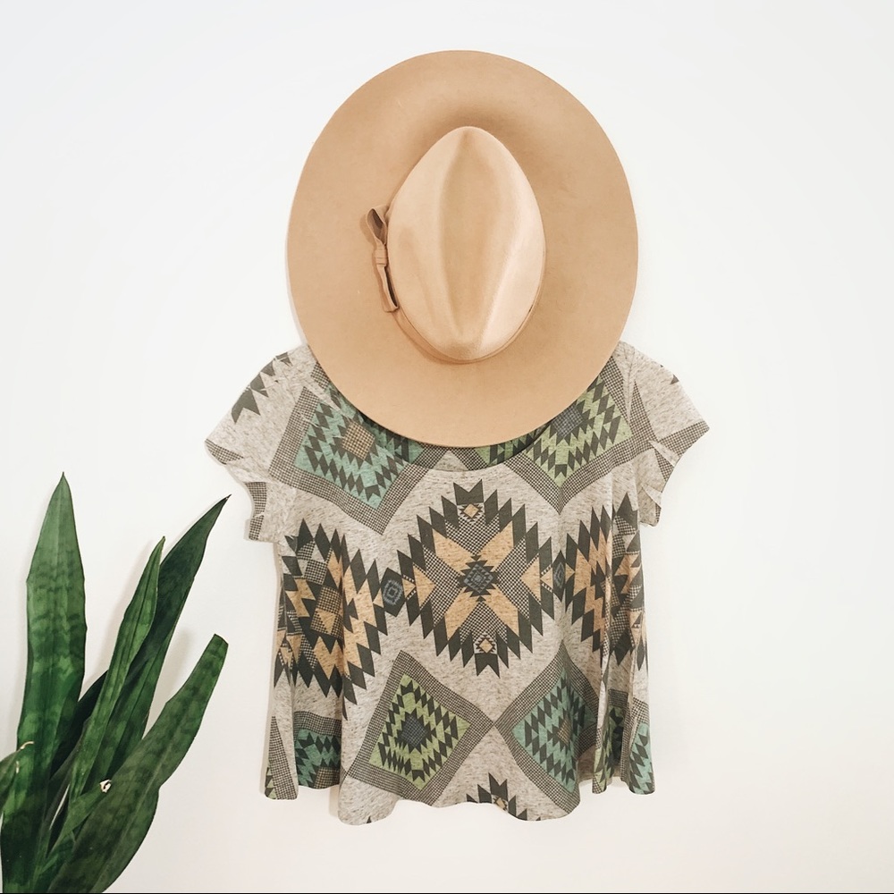 🌵ROMEO & JULIETTE COUTURE Flowy Boho Top Small
